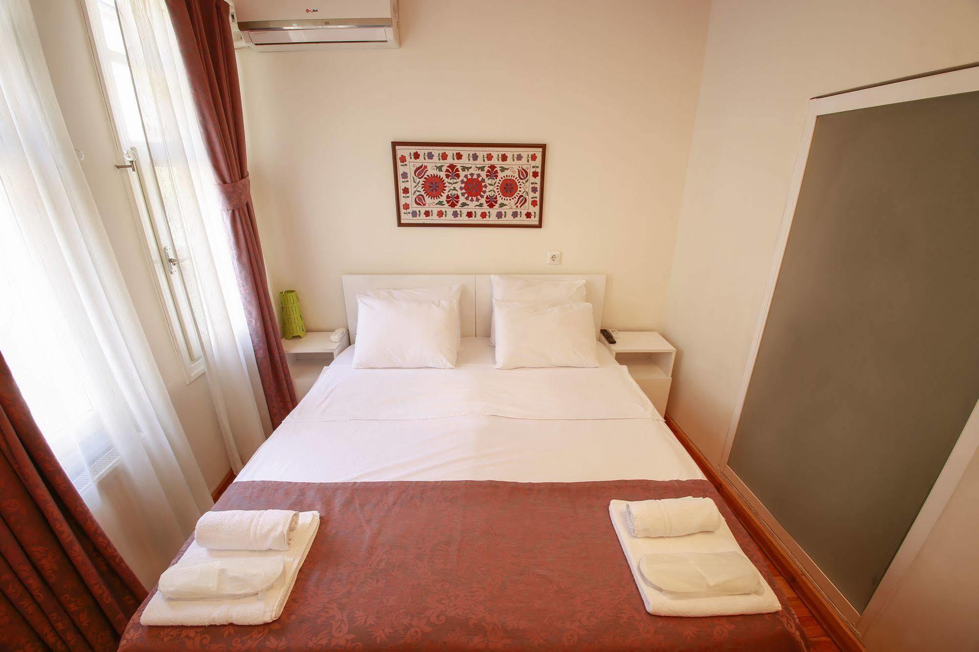 Lale Inn Ortakoey Istanbul Exterior photo
